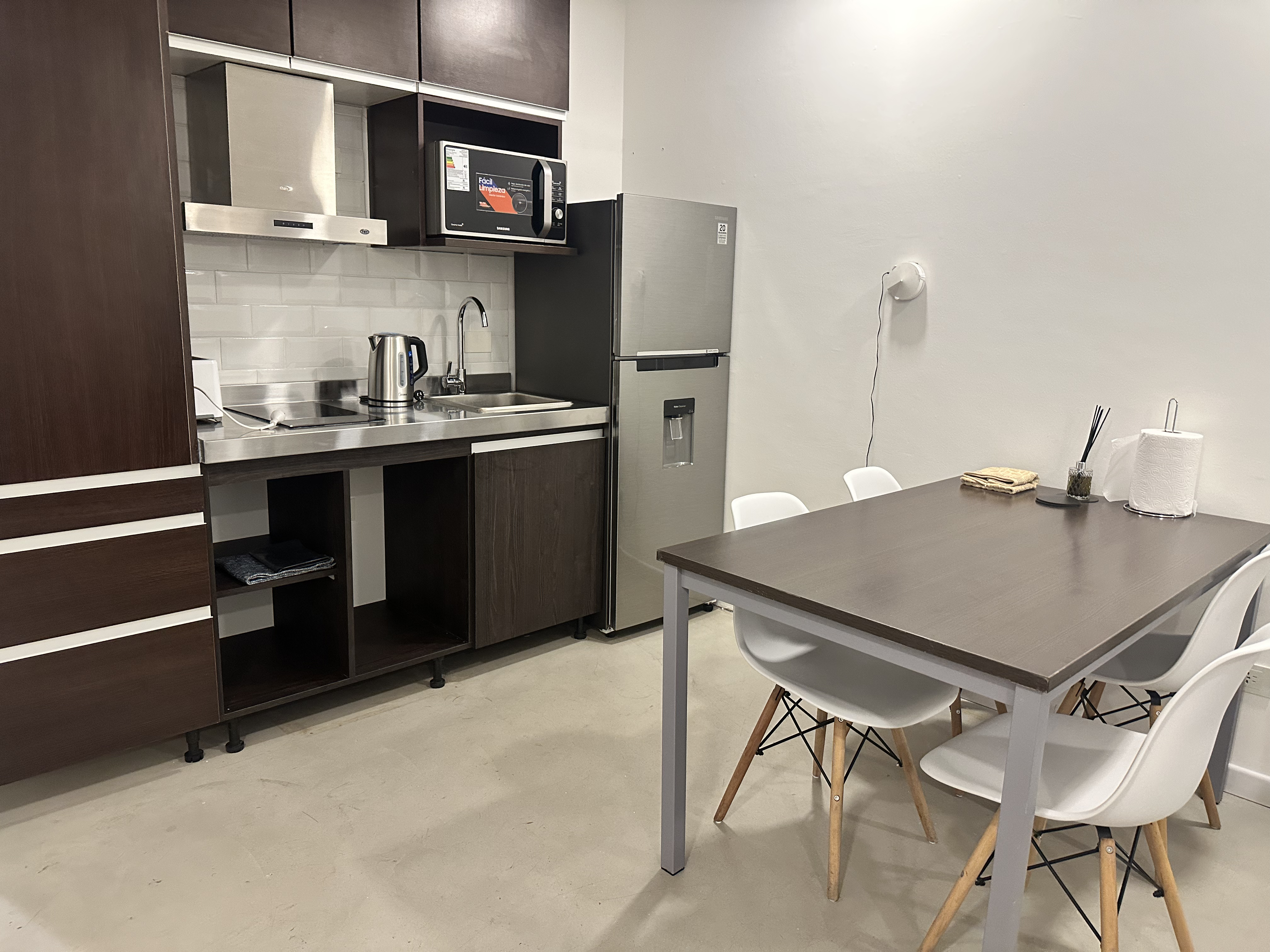 Monoambiente Premium Wengue — imagen 1